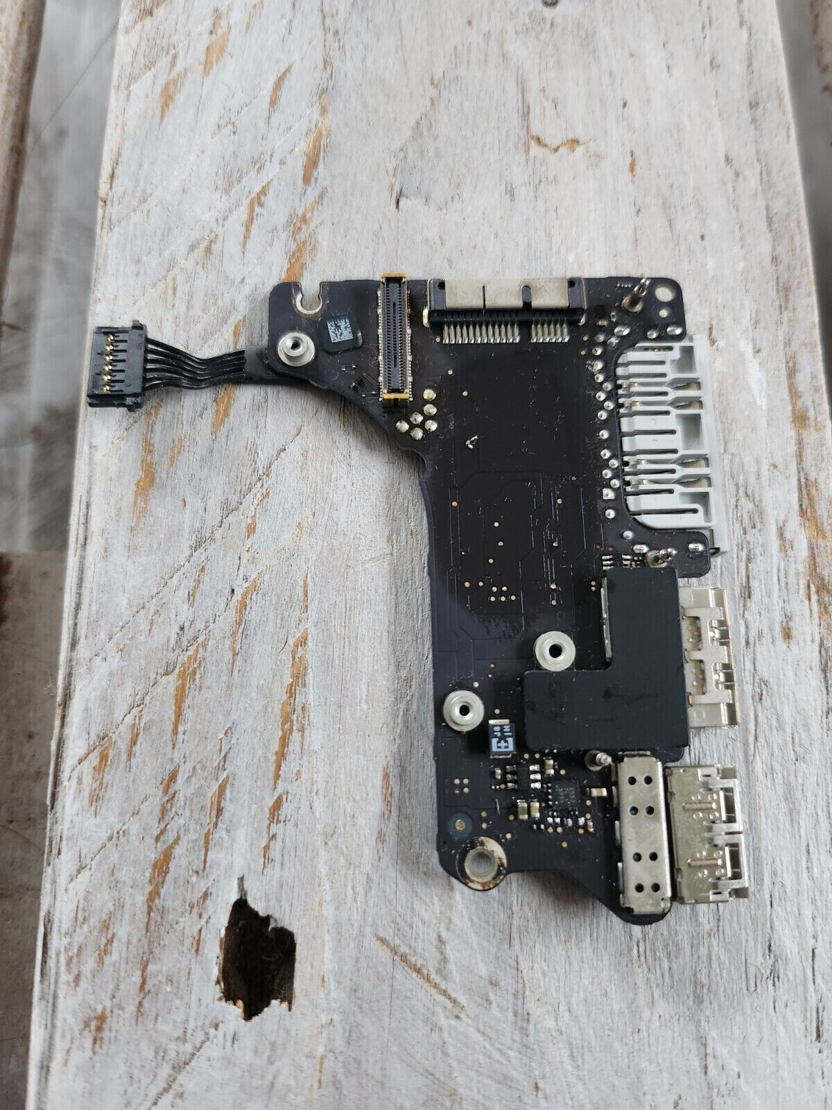 Apple MacBook Pro A1425 I/O USB HDMI SD Board 820-3199-A