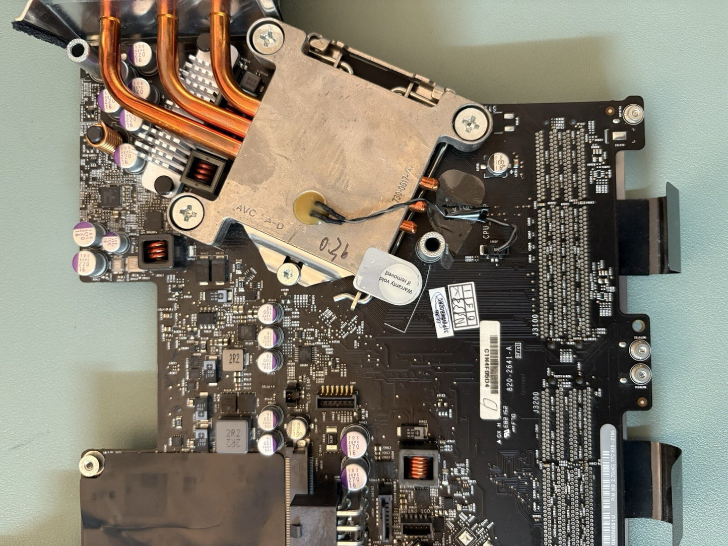 Apple iMac 21“ A1311 820-2641-A Main Logic Board i5 2,7 GHz Mitte 2011