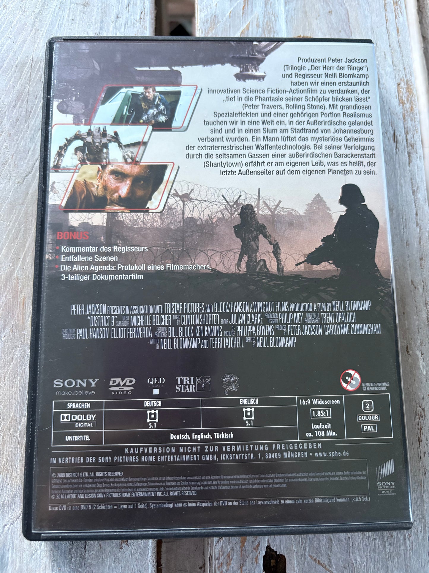 District 9 DVD