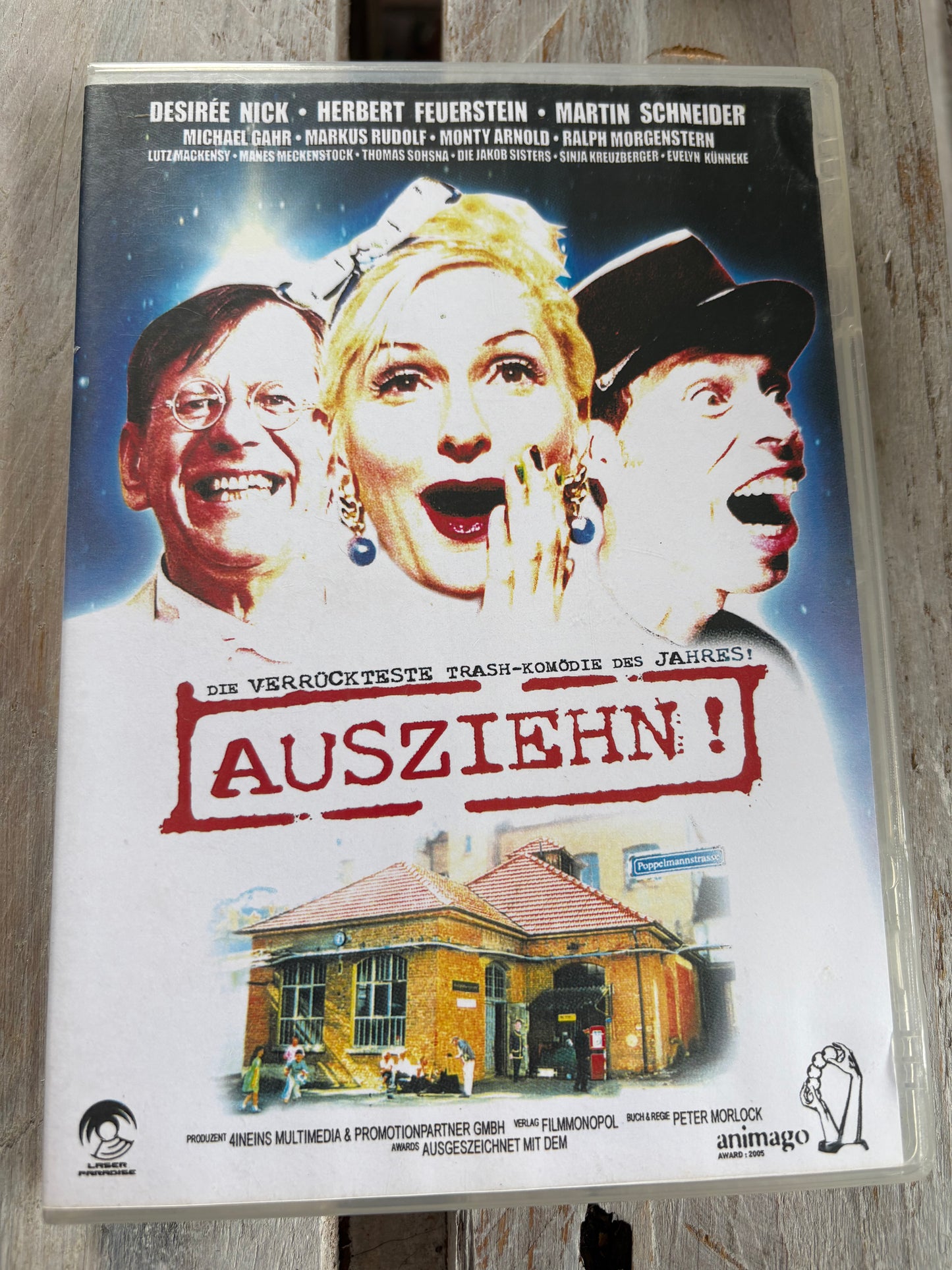 Ausziehn!