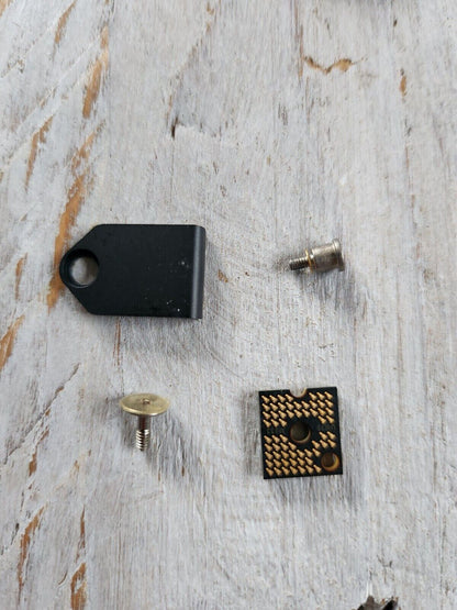 MacBook Pro 13" A1425 Akku Schrauben Battery Screws Contact Board