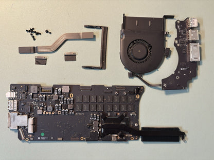 Logicboard MacBook Pro 13" A1502 mid 2014 2.6 GHz i5 8 GB 820-3476-A