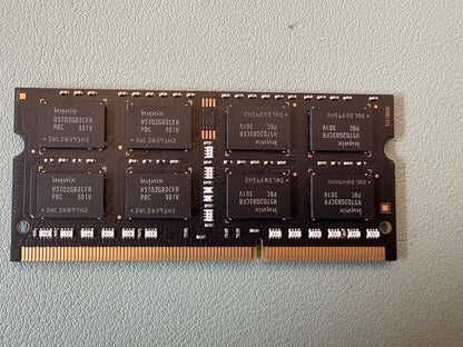 Mémoire RAM DDR3 Hynix HMT351S6CFR8C-PB SO-Dimm 4 Go (1x4) PC3-12800S 1600 CL11