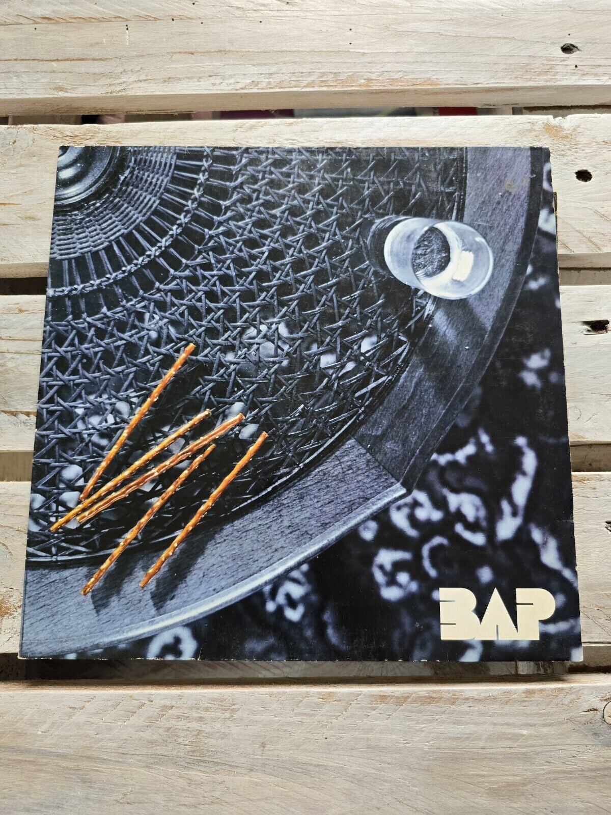 B.A.P. - Zwesche Salzjebäck Un Bier + BOOKLET 12" LP Vinyl 1984
