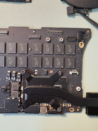 Logicboard MacBook Pro 13" A1502 mid 2014 2.6 GHz i5 8 GB 820-3476-A