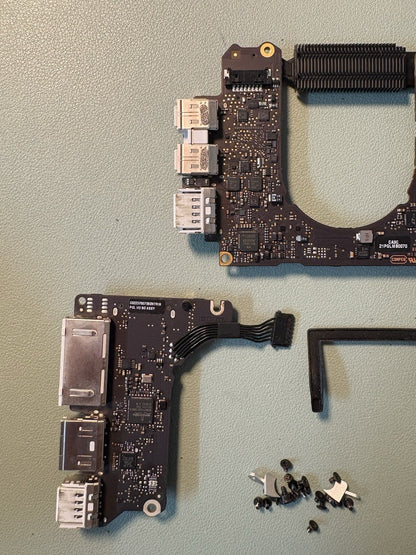 Logicboard MacBook Pro 13" A1425 2.5 GHz i5 8 GB 820-3462-A 661-7346