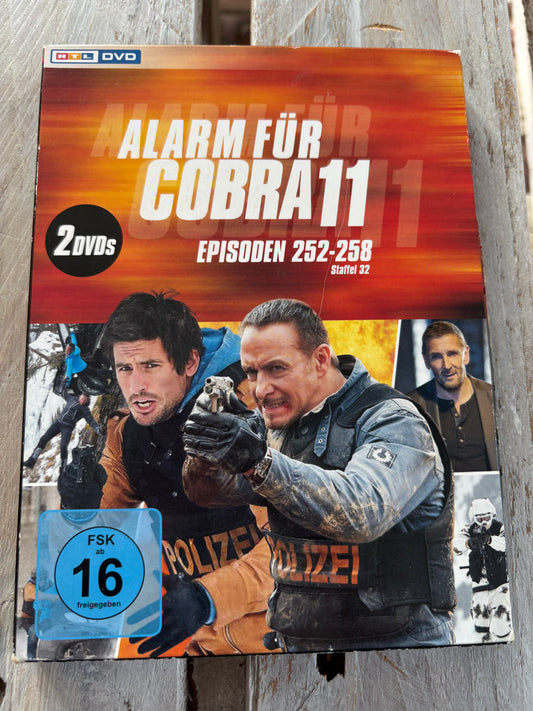 Alarm für Cobra 11 - Staffel 32 [2 DVDs] Akzeptabler Zustand