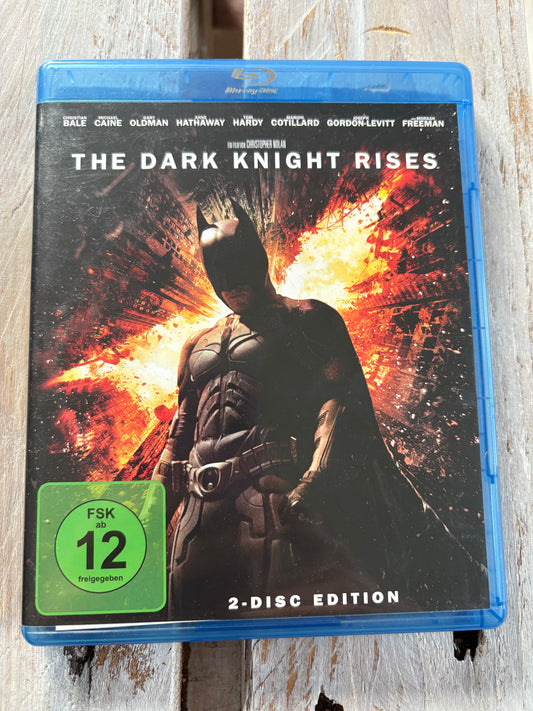 The Dark Knight Rises [Blu-ray]