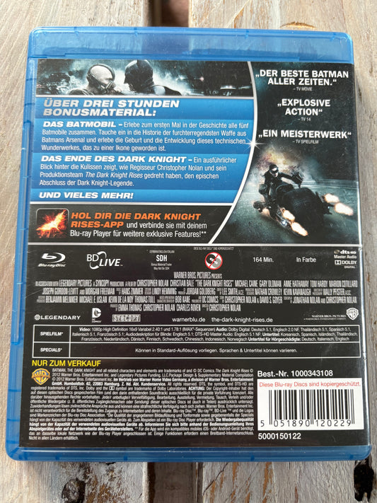 The Dark Knight Rises [Blu-ray]