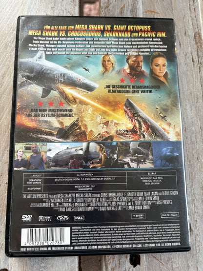 Mega Shark vs. Mechatronic Shark