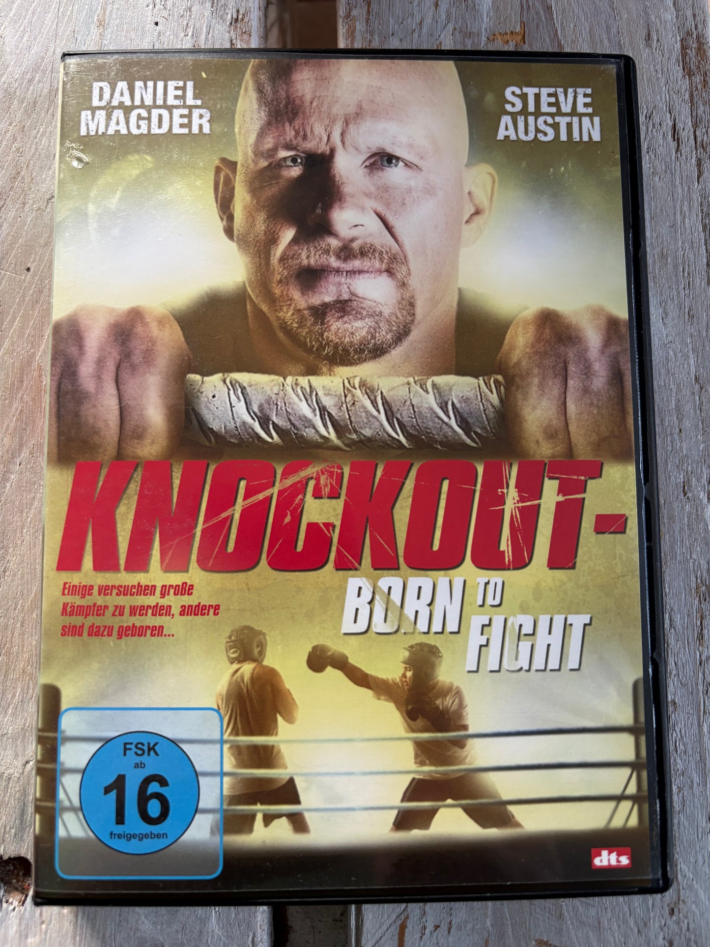 Knockout - Born to Fight