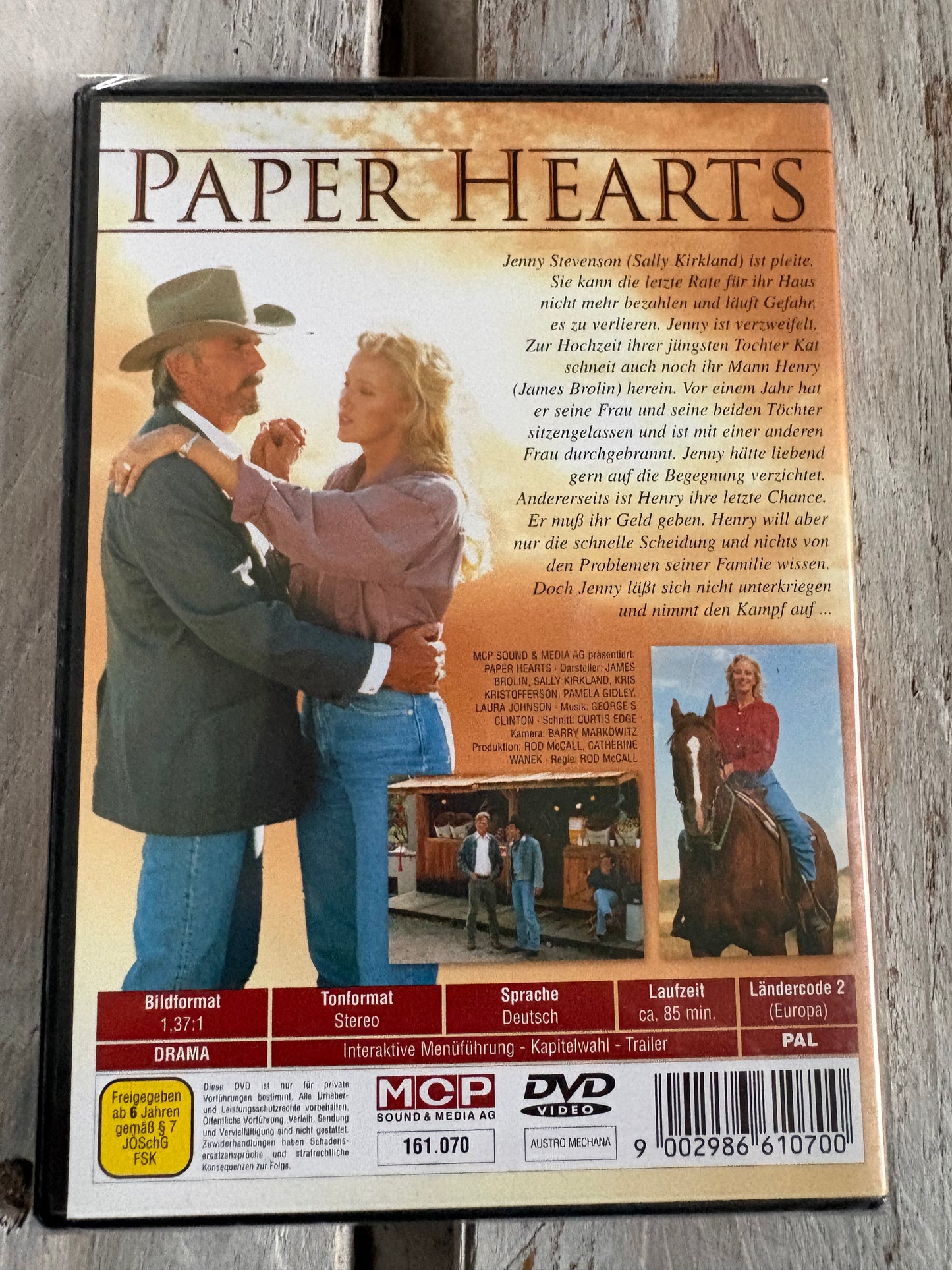 Paper Hearts Neu & OVP