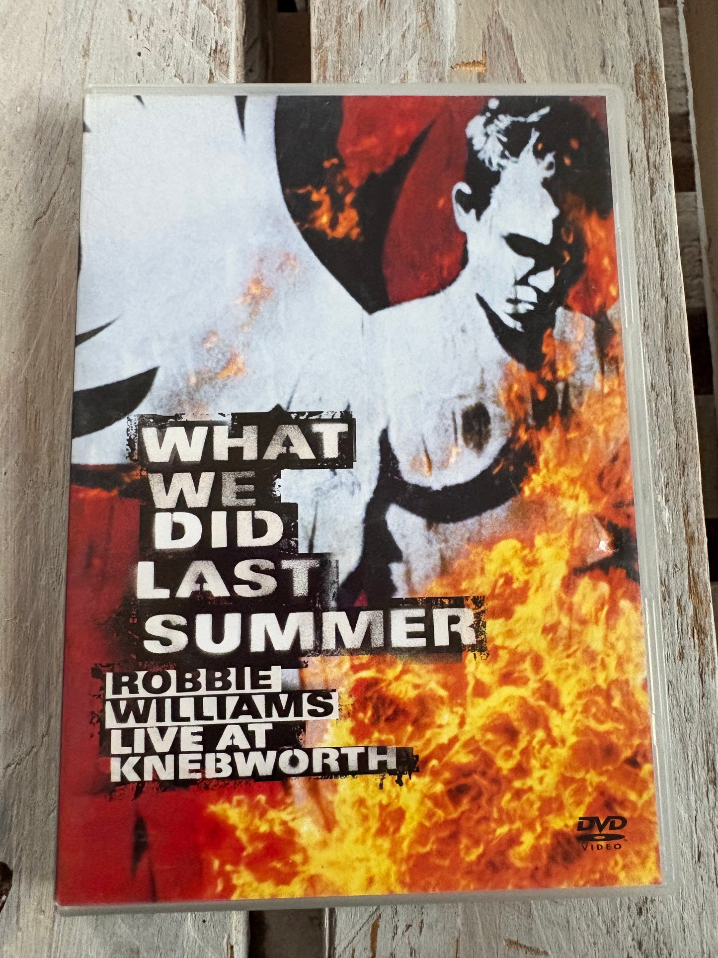 Robbie Williams - What We Did Last Summer (Live at Knebworth) [2 DVDs]